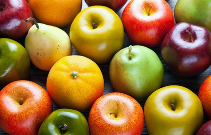 Ponad 900 tys. ton zapasu jabłek w Europie