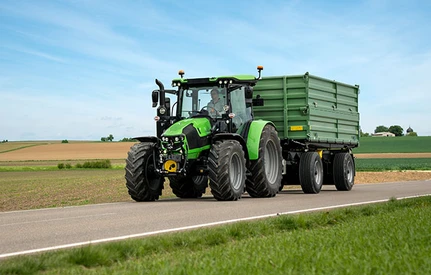 TOP 10 nowych ciągników 10.2021. Jakie traktory wybierają rolnicy?